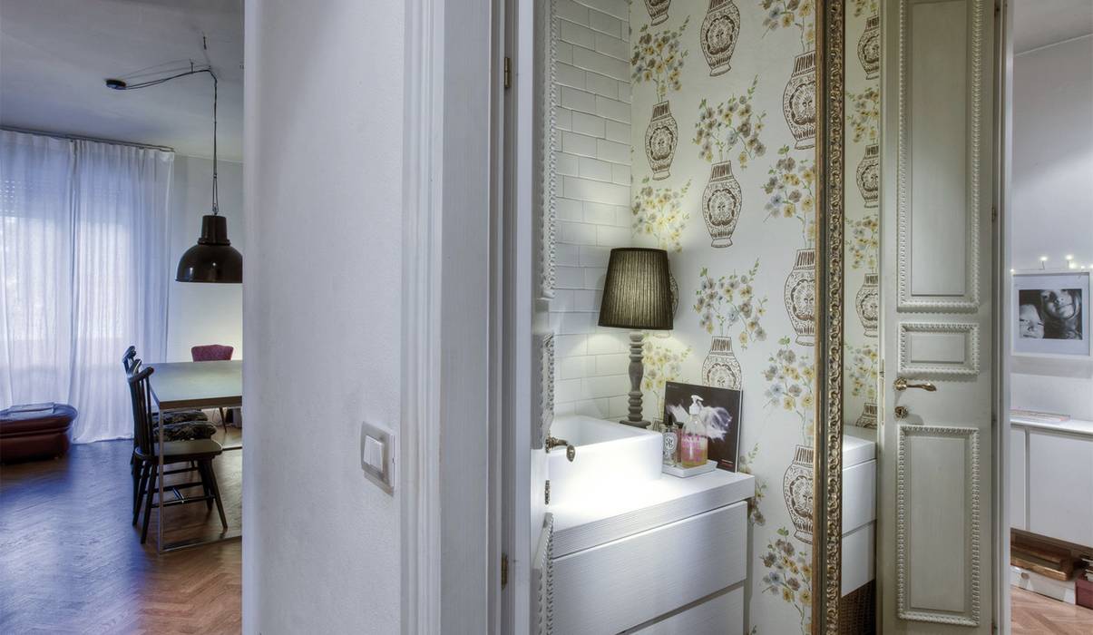 Interior a Santarcangelo, cristina zanni designer cristina zanni designer Modern bathroom