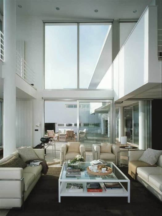 CASA EN LLAVANERAS. BARCELONA, SOLER-MORATO ARQUITECTES SLP SOLER-MORATO ARQUITECTES SLP Mediterranean style living room