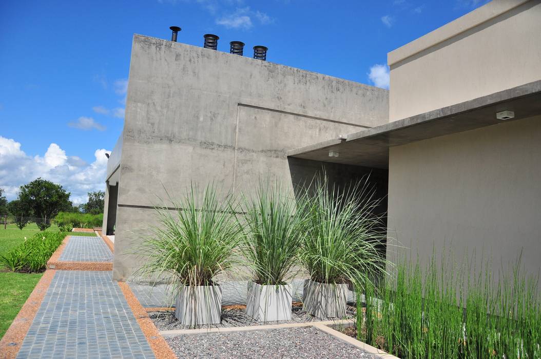 Casa Las Moritas, binomio binomio Modern houses