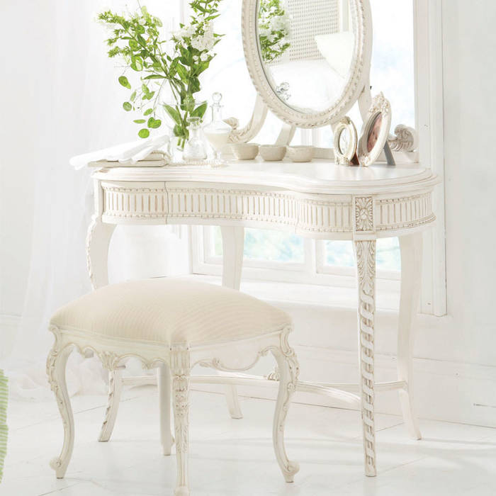 Tilly Fleur Dressing Table Little Lucy Willow Classic style nursery/kids room Desks & chairs