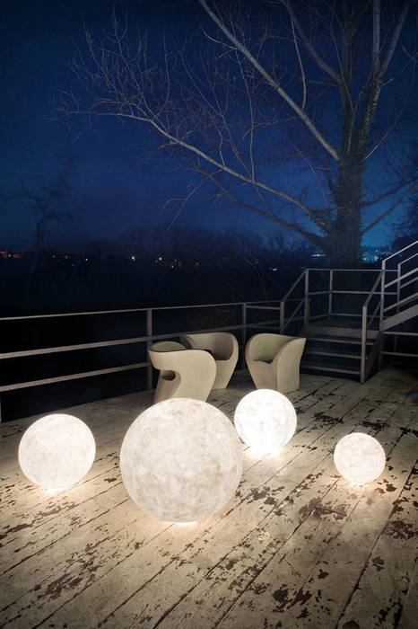 Lampade da terra, in-es.artdesign in-es.artdesign Modern terrace Lighting