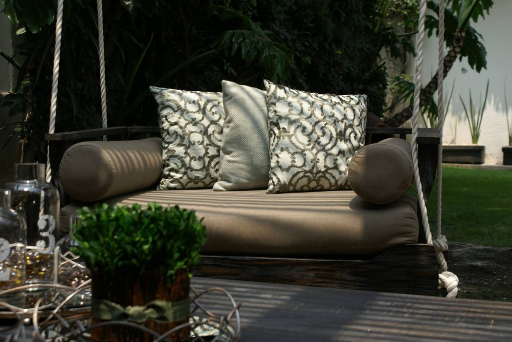 homify Eclectic style balcony, veranda & terrace Furniture