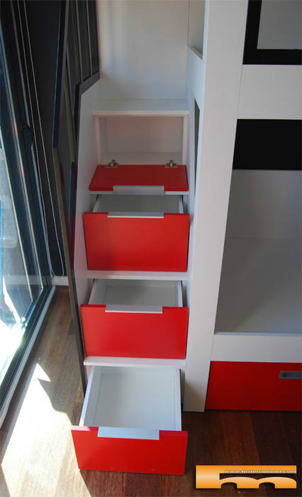 Litera a medida con escalera lateral de cajones christian fusteriamanel