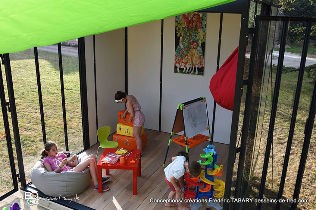 Un CUBE dans mon jardin, Frédéric TABARY Frédéric TABARY Jardines modernos: Ideas, imágenes y decoración Pérgolas e invernaderos