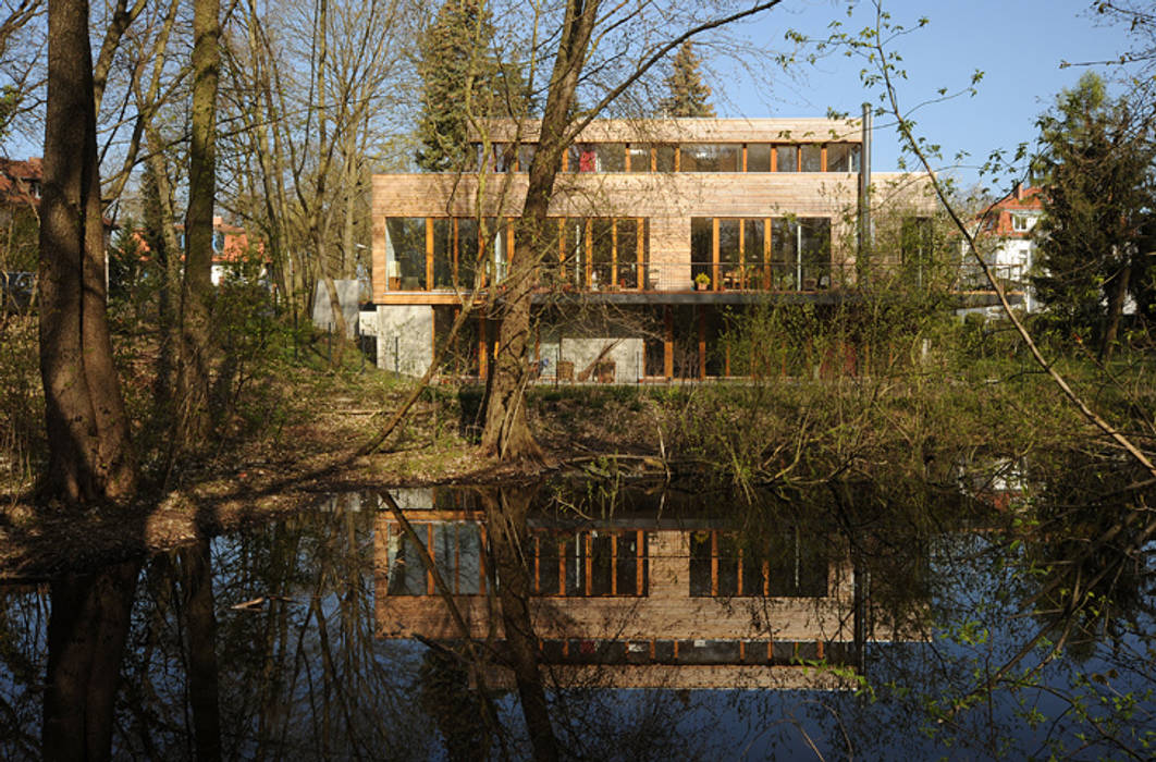 Geschwister Scholl Allee, Carlos Zwick Architekten Carlos Zwick Architekten Modern garden