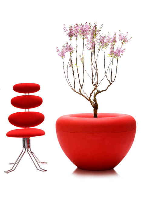 Scoop planter, red IOTA Garden and Home ltd Jardines de estilo moderno Jarrones y macetas