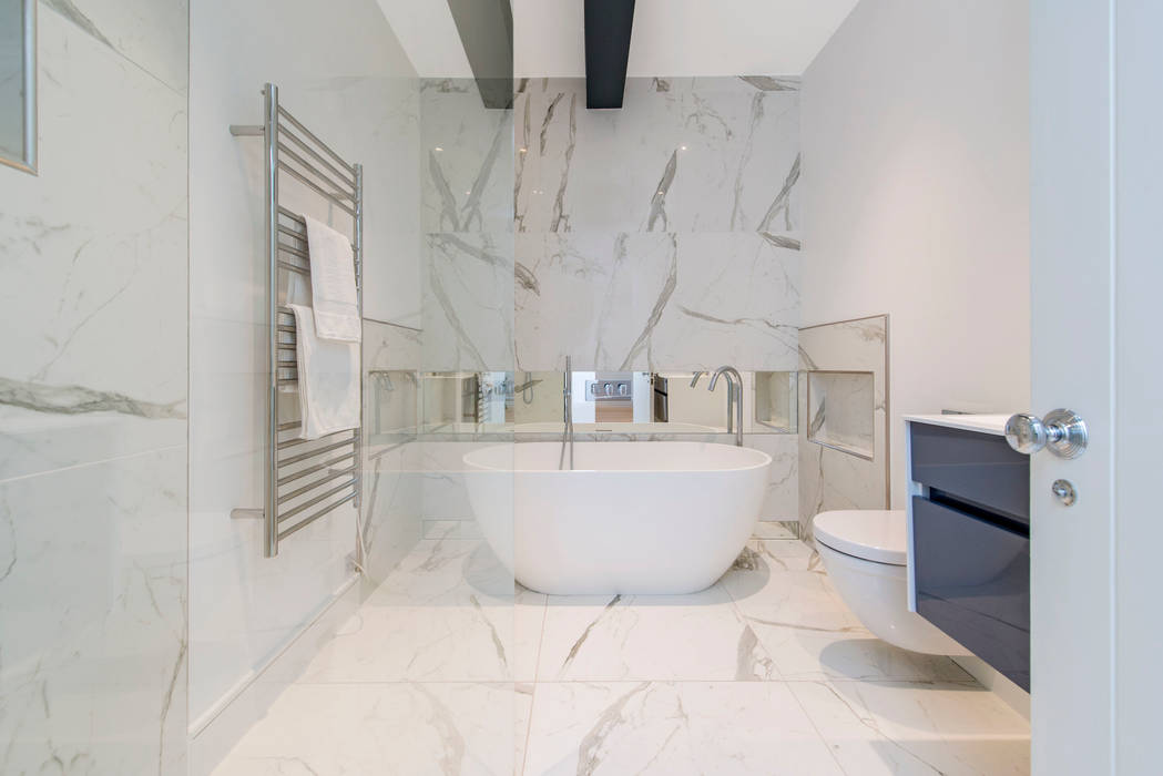 Marble and exposed steels Balance Property Ltd Modern bathroom