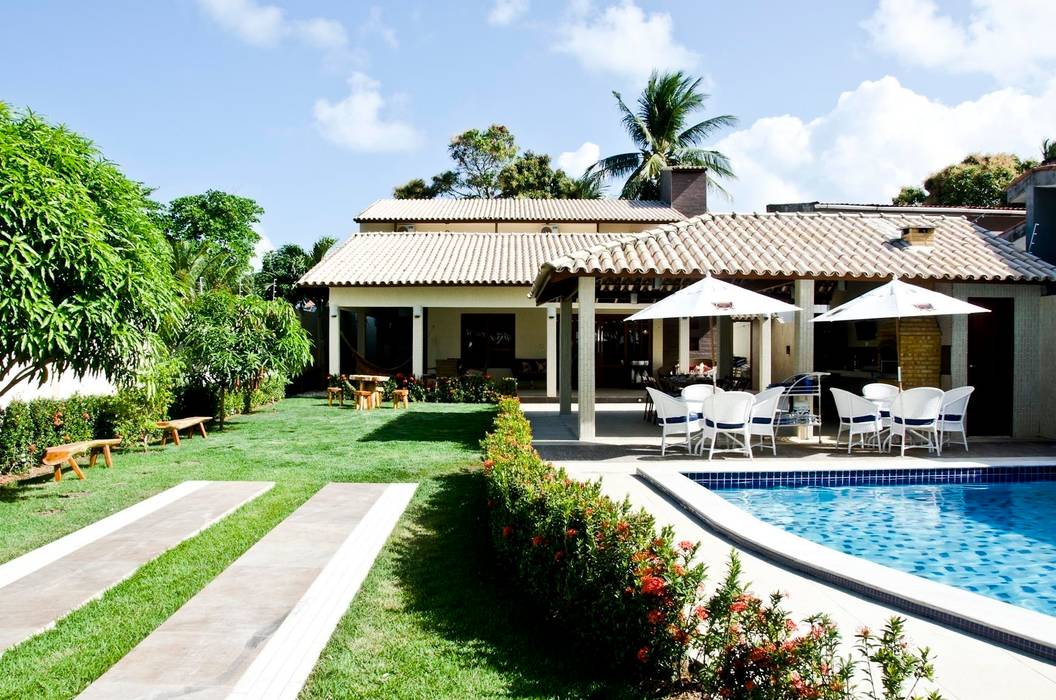 Casa de Praia, Celia Beatriz Arquitetura Celia Beatriz Arquitetura Tropical style houses