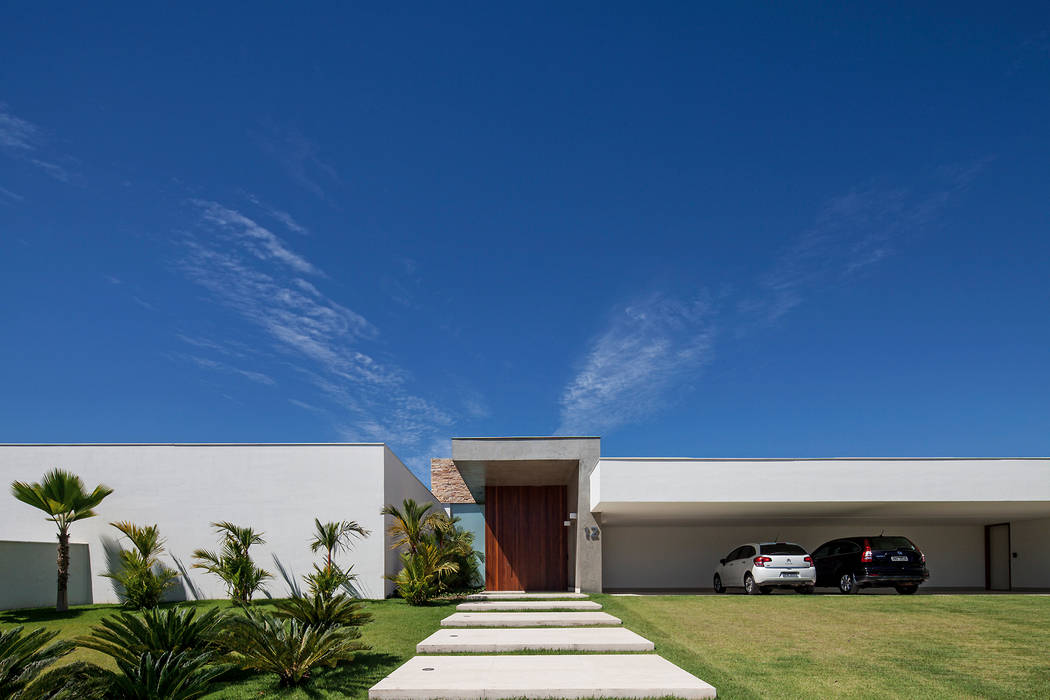 TB House, Aguirre Arquitetura Aguirre Arquitetura Casas minimalistas