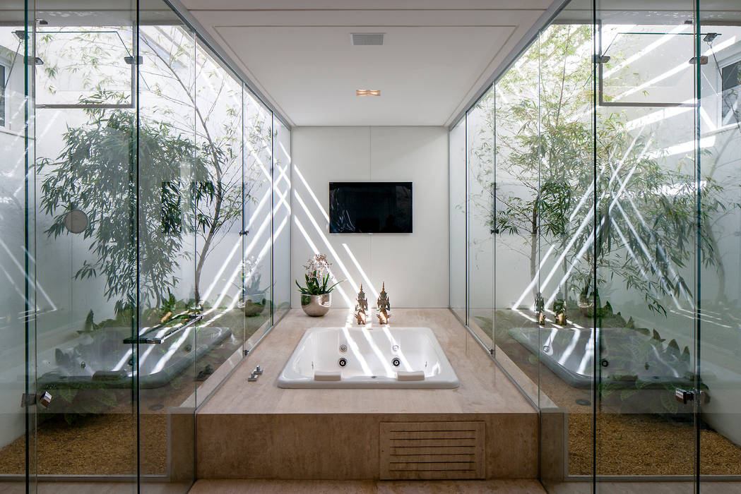 TB House, Aguirre Arquitetura Aguirre Arquitetura Minimalist bathroom