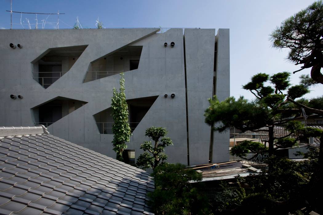 Villa Saitan, EASTERN design office イースタン建築設計事務所 EASTERN design office イースタン建築設計事務所 モダンな 家