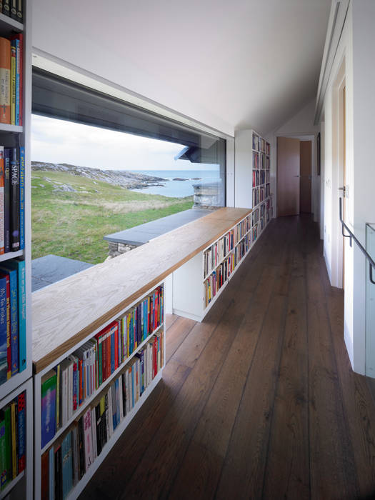 First Floor Hallway WT Architecture Couloir, entrée, escaliers modernes