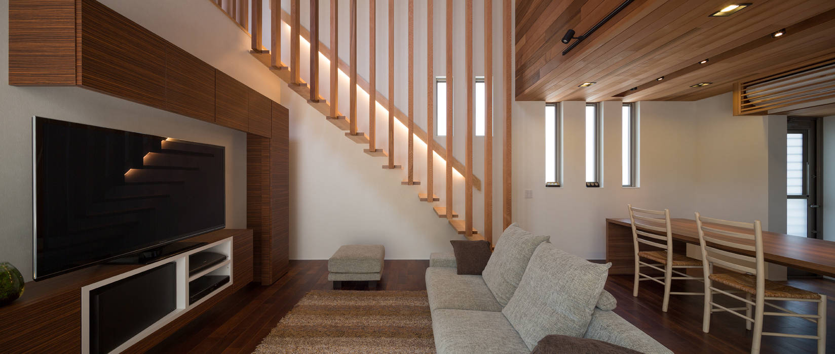 M4-house 「重なり合う家」, Architect Show Co.,Ltd Architect Show Co.,Ltd Moderne Häuser