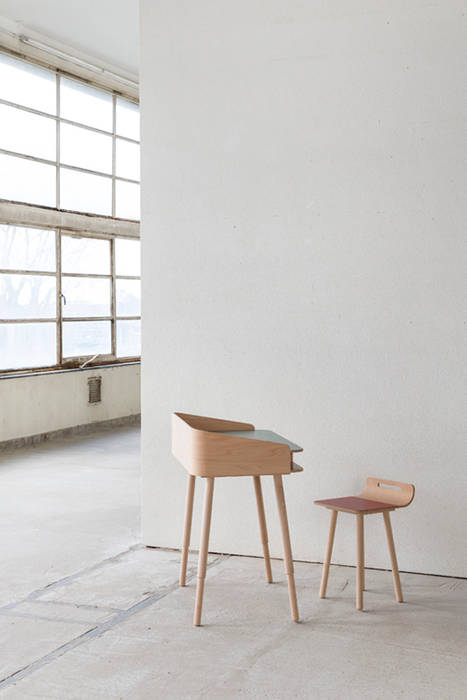 tonton desk&chair, eva craenhals eva craenhals ห้องทำงาน/อ่านหนังสือ โต๊ะทำงาน