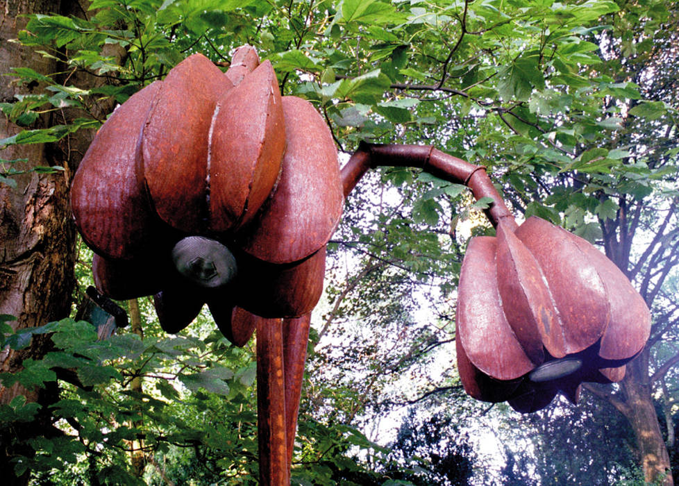 Tuinlamp in cortenstaal., rob van avesaath rob van avesaath Mediterrane tuinen Verlichting