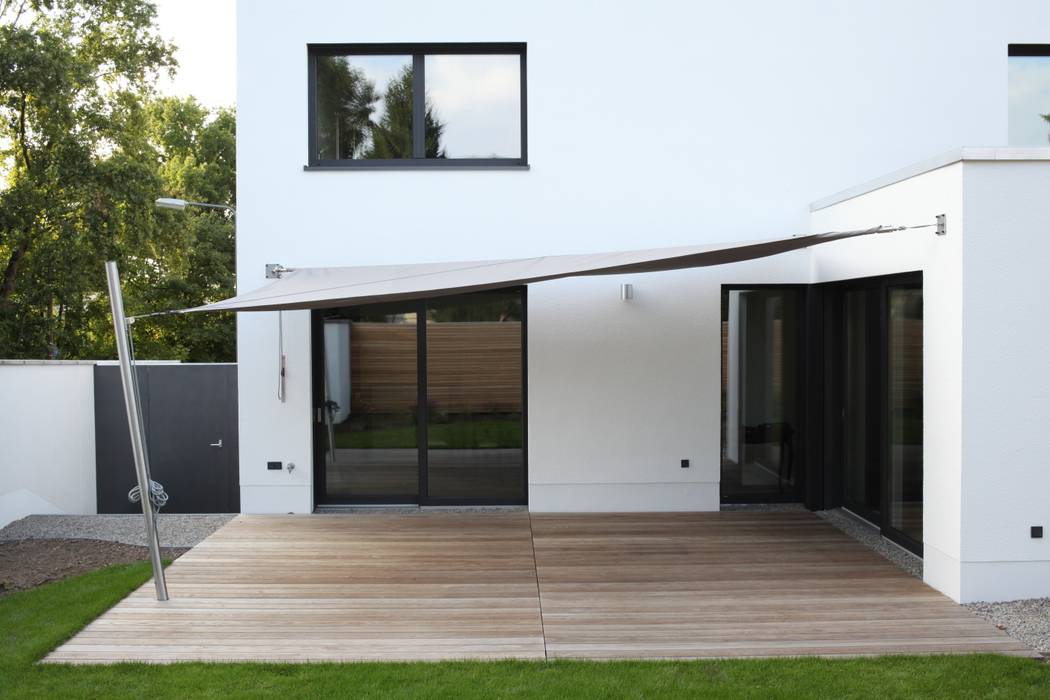 Das Haus Das Aus Der Reihe Tanzt Minimalistische Hauser Von Ivo Nikolov Architekt Minimalistisch Homify