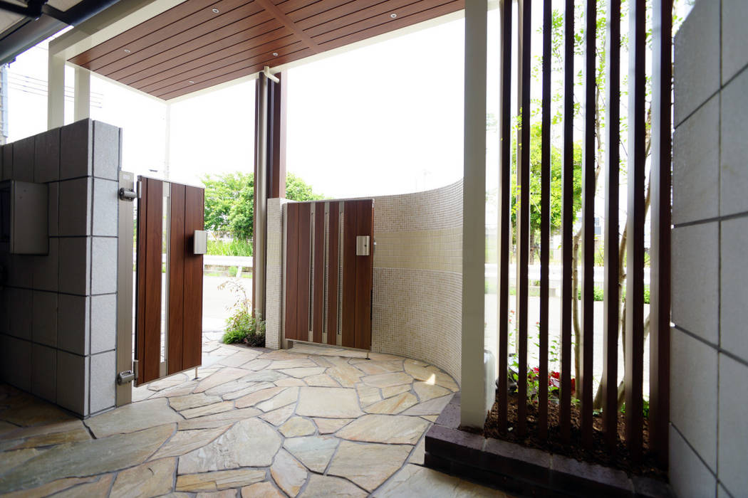 二つの入り口を着飾る庭 2014～, にわいろＳＴＹＬＥ にわいろＳＴＹＬＥ Jardines de estilo ecléctico