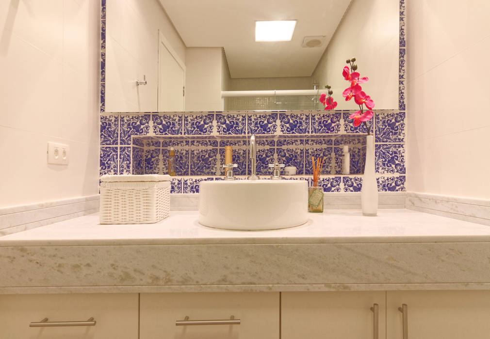 Apartamento Itaim Bibi - 90m², Raphael Civille Arquitetura Raphael Civille Arquitetura Minimalist bathroom