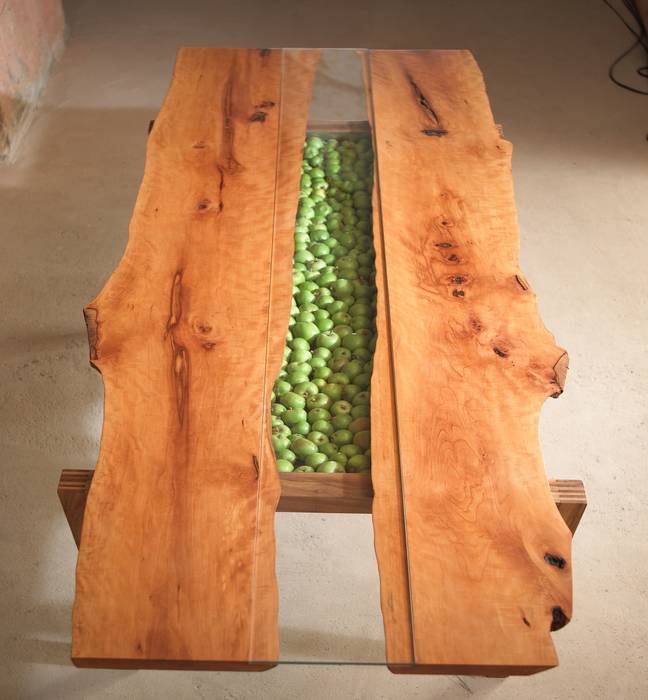 Esstisch Massivholz mit natürlicher Baumkante - jeder Tisch ein Unikat!, Möbeltischlerei Fabry GmbH & Co. KG Möbeltischlerei Fabry GmbH & Co. KG Eclectic style dining room Tables