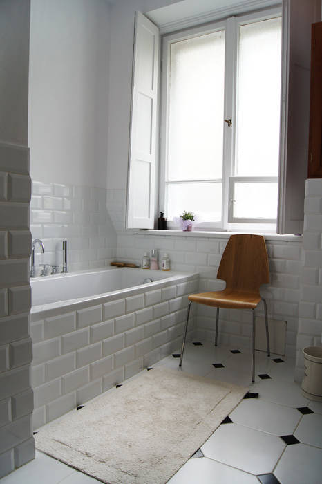 Mieszkanie w kamienicy | Warszawa, Żoliborz, ZAZA studio ZAZA studio Scandinavian style bathroom