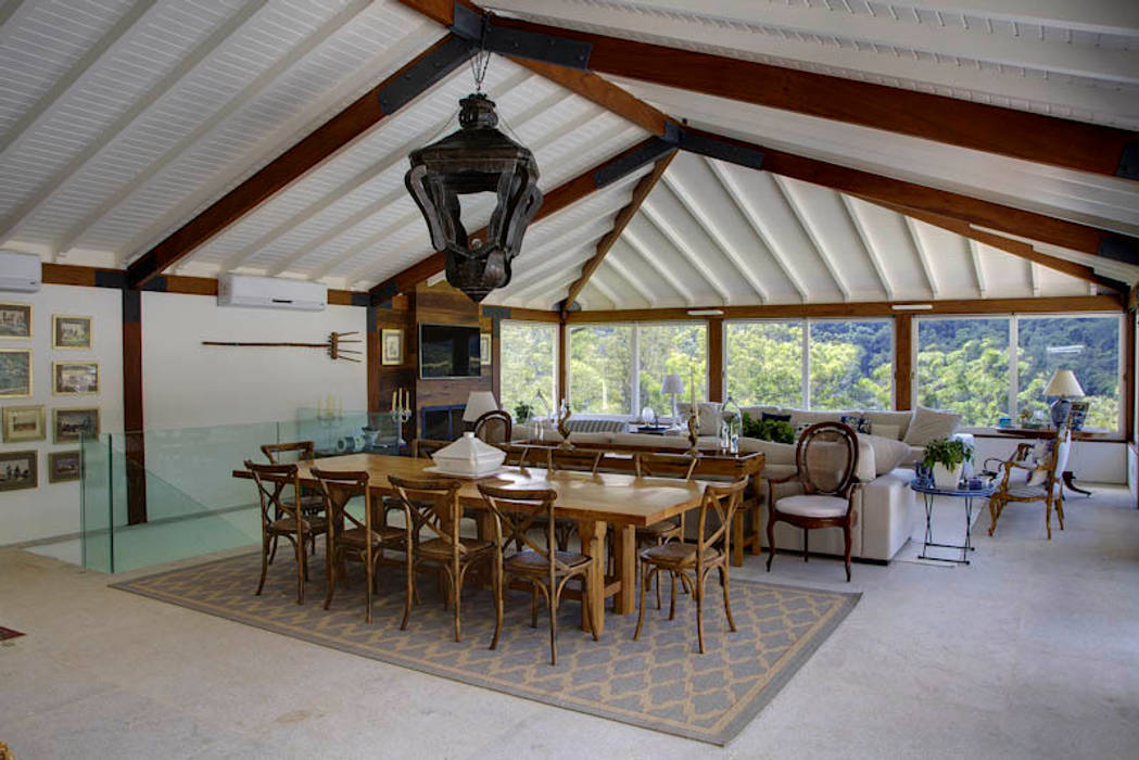 casa CR, Raquel Junqueira Arquitetura Raquel Junqueira Arquitetura Country style dining room