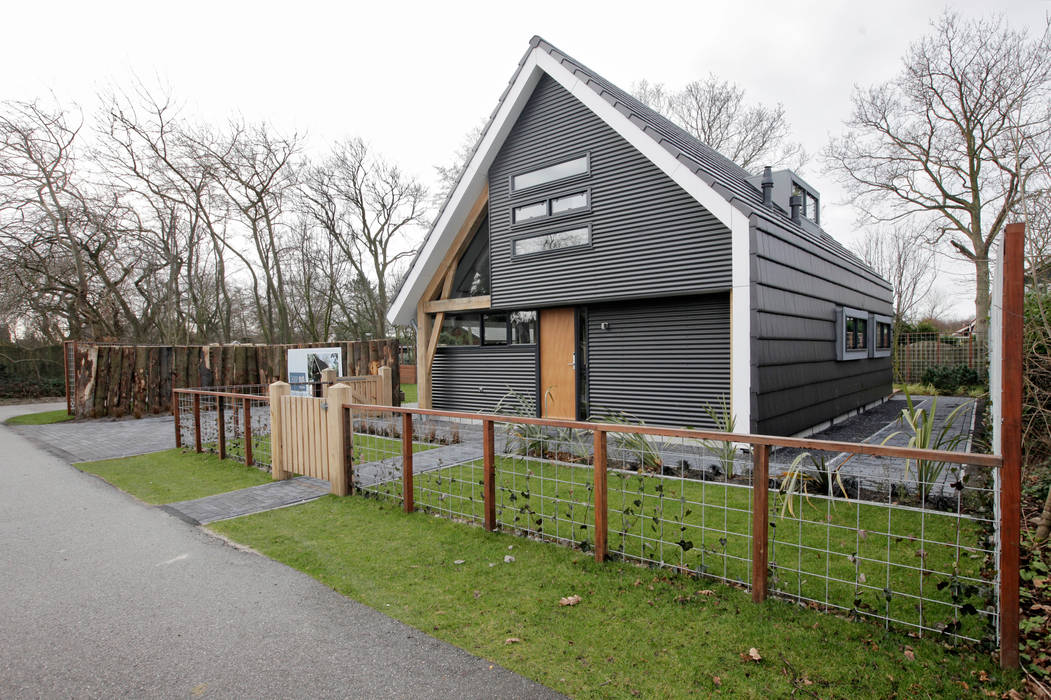 Moderne recreatiewoning, Bongers Architecten Bongers Architecten สวน