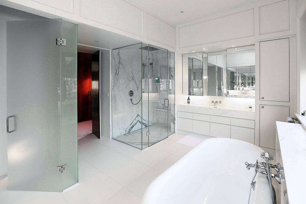 Drummonds Case Study: Tudor House, Roehampton homify Classic style bathroom Sinks