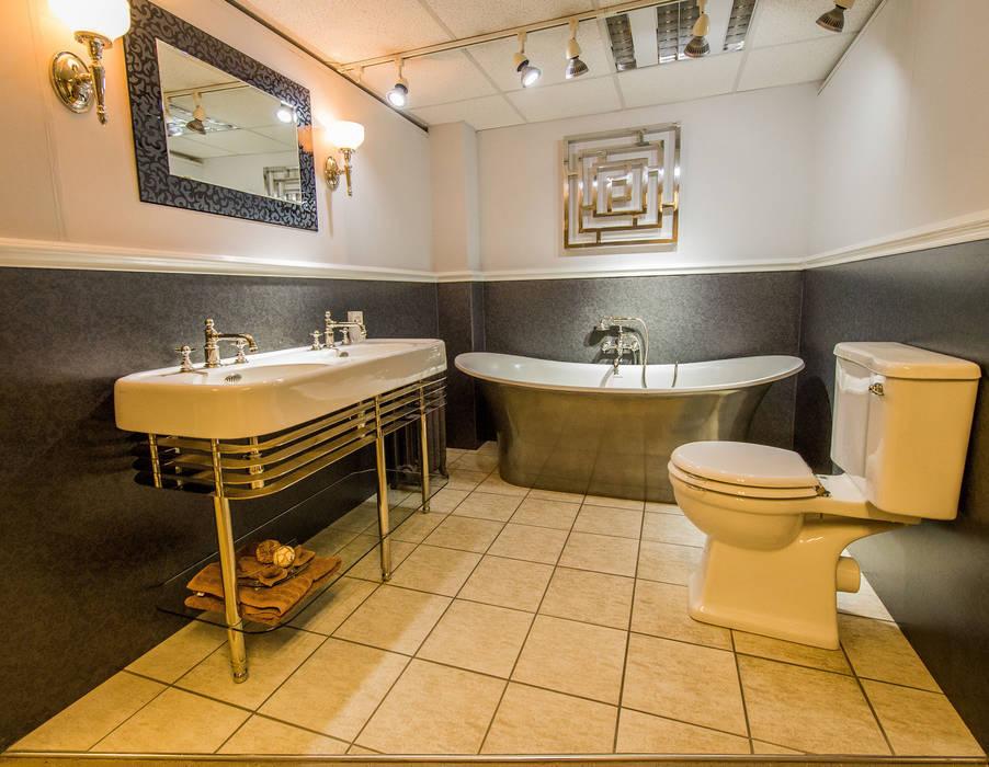 Ashton and Bentley , Sovereign Bathroom Centre Sovereign Bathroom Centre Baños de estilo clásico Bañeras y duchas