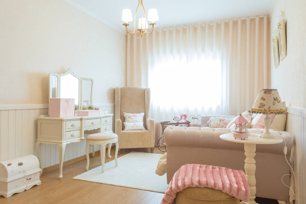 Quarto da Princesa Maria, Ângela Pinheiro Home Design Ângela Pinheiro Home Design Stanza dei bambini in stile classico