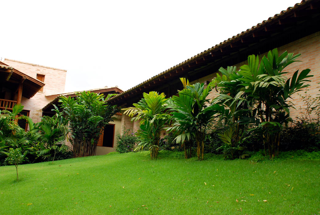 Residência SA - Ilhabela, SP, Gil Fialho Paisagismo Gil Fialho Paisagismo