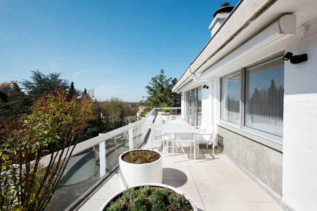 Aménagement d'un penthouse, Christophe Ternest Architecture d'intérieur Christophe Ternest Architecture d'intérieur Balcon, Veranda & Terrasse modernes