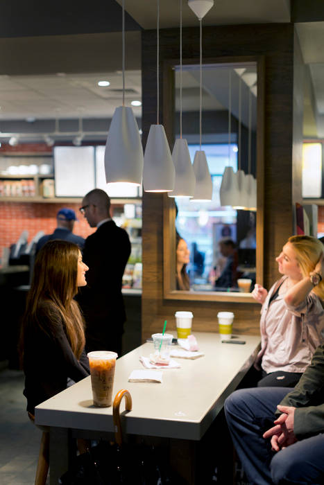 Lámparas Pleat Box en Starbucks Marset Espacios comerciales Bares y Clubs