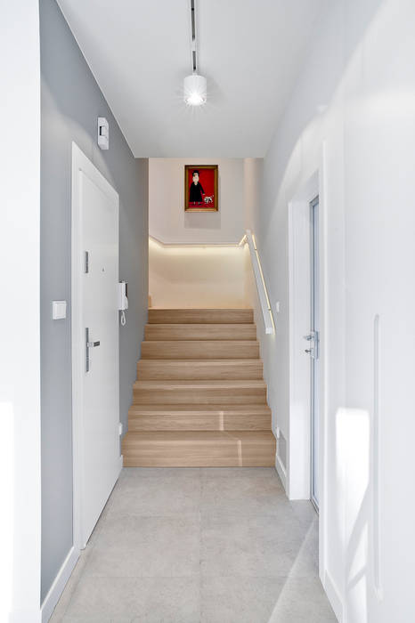 Minimalistycznie., 4ma projekt 4ma projekt Minimalistyczny korytarz, przedpokój i schody