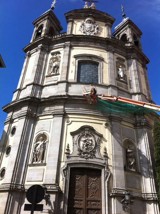 BASÍLICA PONTIFICIA DE SAN MIGUEL estudio551 Casas de estilo clásico