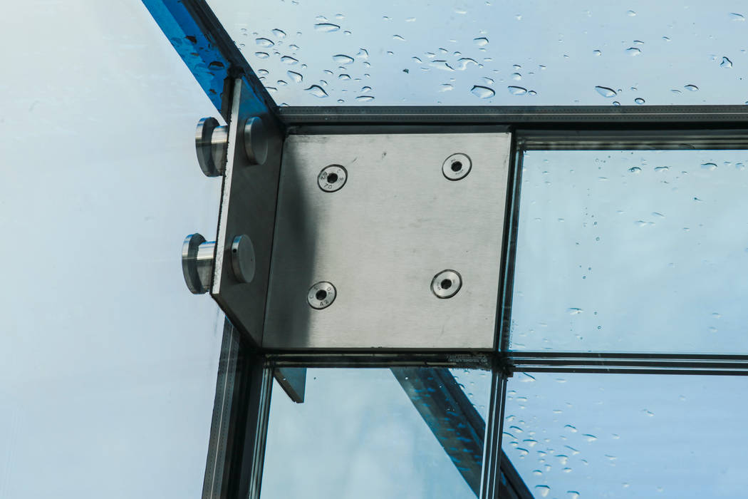 Barnes, london; culmax glass box extension and maxlight doors homify