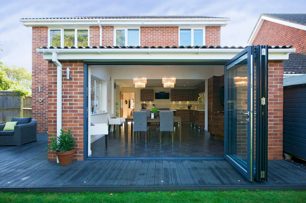 Kitchen extension with bi folding doors homify modern windows & doors