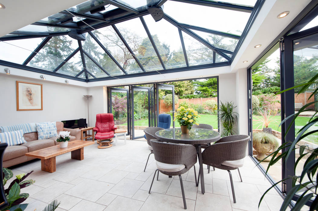 Modern Garden Room homify Modern conservatory