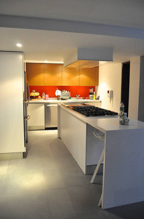 SC-152, DF ARQUITECTOS DF ARQUITECTOS Modern style kitchen