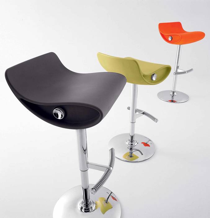 'Momo' revolving kitchen barstool by Compar homify Modern Kitchen Tables & chairs