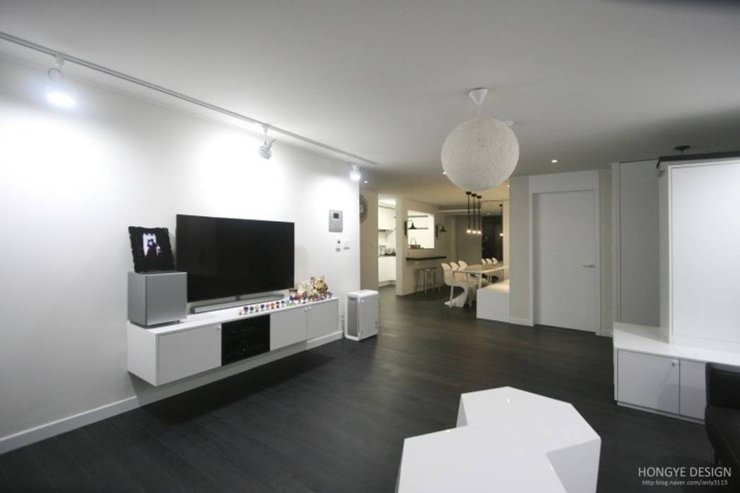 homify Salas de estar modernas