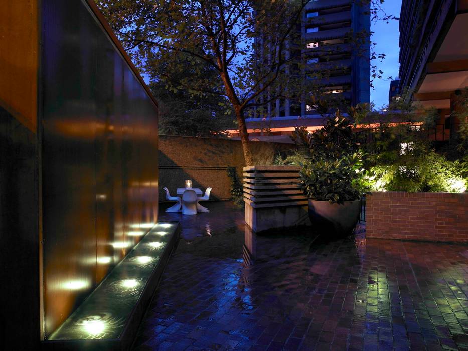Apartment 60, Mackay + Partners Mackay + Partners Modern garden