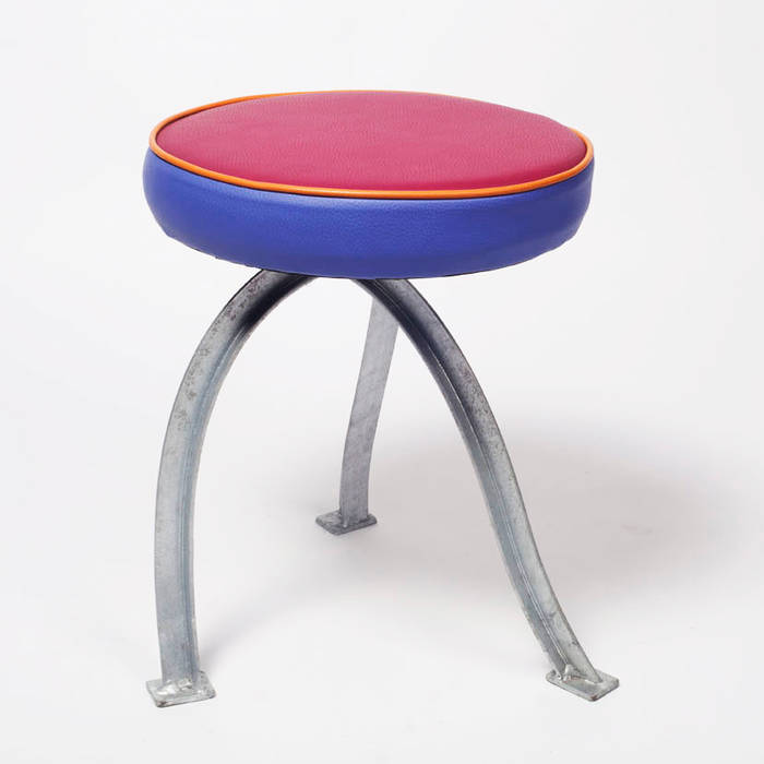 stools, rob van avesaath rob van avesaath Балкон и терраса в стиле модерн Мебель