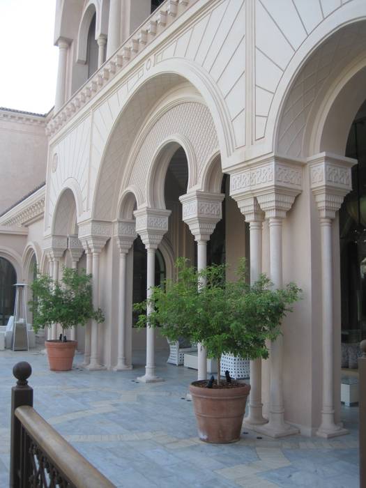 Residential (Royal) Palace at Qatar Doha, TOPOS+PARTNERS TOPOS+PARTNERS Country style houses