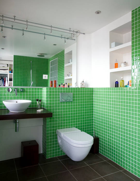 Appartement familial atypique : réaménagement de chambres de services-Paris-16e , ATELIER FB ATELIER FB Salle de bain moderne