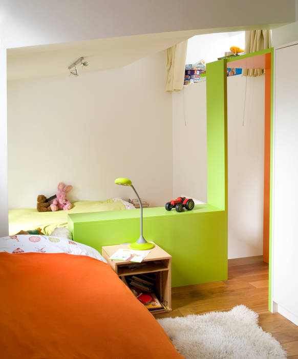 Appartement familial atypique : réaménagement de chambres de services-Paris-16e , ATELIER FB ATELIER FB Dormitorios de estilo moderno
