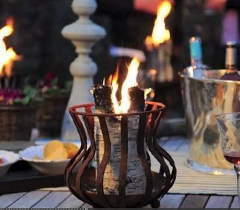 Candle Logs by Greige Greige Jardines de estilo escandinavo Iluminación