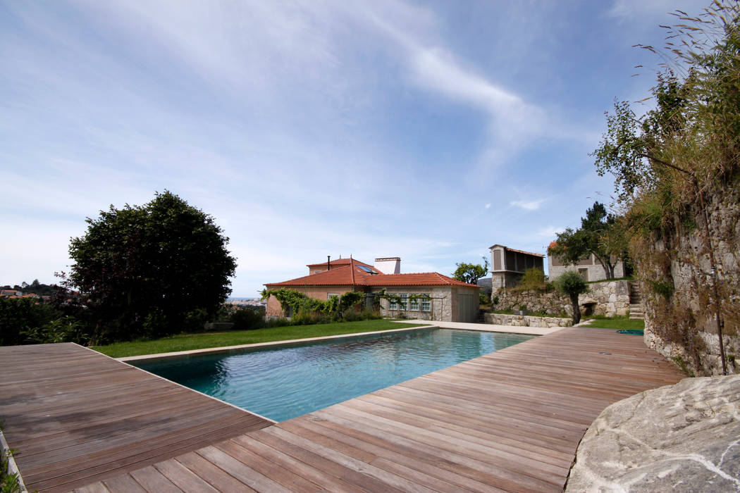 House Âncora, Branco Cavaleiro architects Branco Cavaleiro architects Rustic style pool