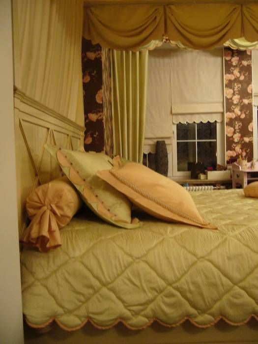 Дом на Рублевском шоссе, Prosperity Prosperity Classic style bedroom Textiles