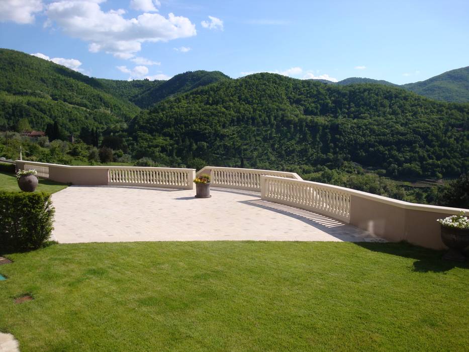 Terrazza in pietra naturale Garden House Lazzerini Giardino classico Marmo