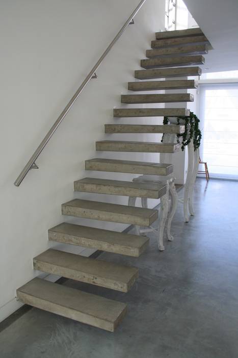 Zwevende betonnen trappen, Allstairs Trappenshowroom Allstairs Trappenshowroom Escaleras Escaleras